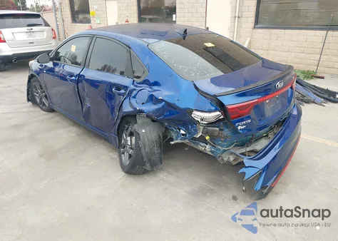 2020 Kia Forte Gt-Line z USA, uszkodzony, nr VIN 3KPF34AD1LE176335
